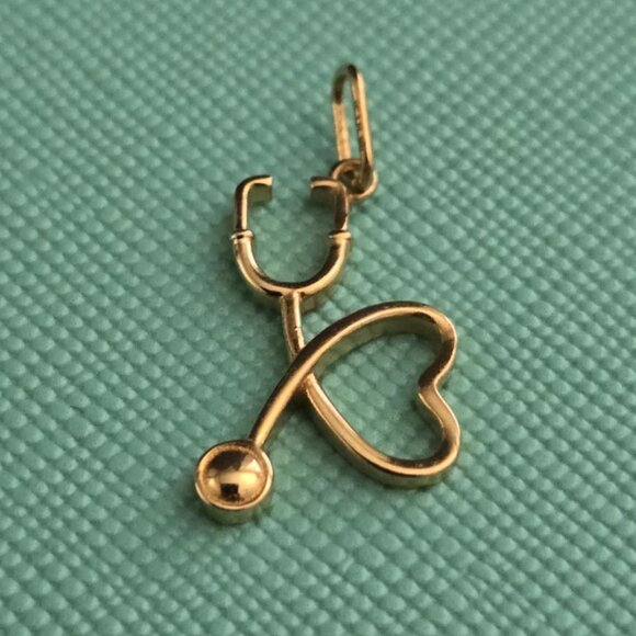18k gold pendant stethoscope heart design - Picture 10 of 16